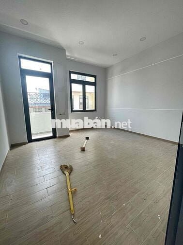 CHO THUÊ NHÀ NGUYÊN CĂN MỚI TINH - 1TRỆT2LẦU[4x13M] - 3PN4WC - HẺM 4M