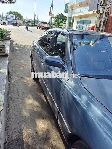 Lexus LS400 Xám xanh 5 chỗ