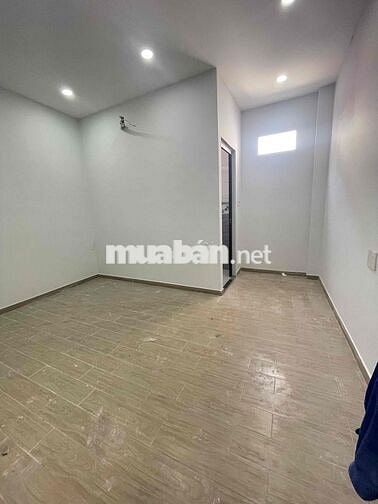 CHO THUÊ NHÀ NGUYÊN CĂN MỚI TINH - 1TRỆT2LẦU[4x13M] - 3PN4WC - HẺM 4M