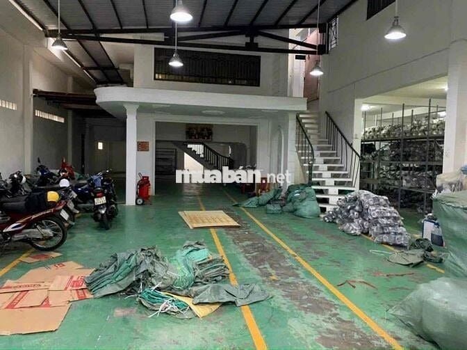 KHO XƯỞNG GIÁP TÂN PHÚ ( 900m2 ) NỀN Epoxy