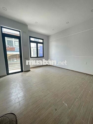 CHO THUÊ NHÀ NGUYÊN CĂN MỚI TINH - 1TRỆT2LẦU[4x13M] - 3PN4WC - HẺM 4M