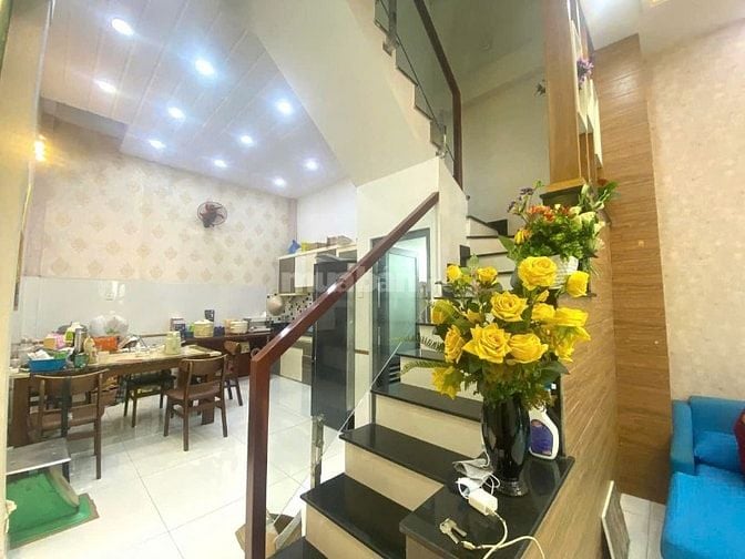 Bán nhà hẻm xe hơi Phạm Văn Chiêu, P.14, 4 x 13, 3 tầng, 4PN giá 6.49