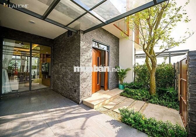 Nhà phố La Home Bến Lức Long An