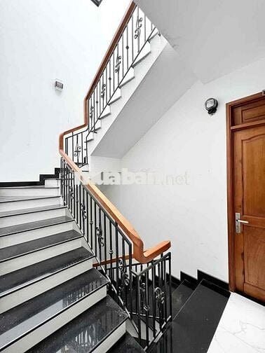 PHÒNG FULL NT HẺM 123 PHAN VĂN HỚN Q12