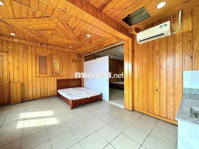 PHÒNG BAN CÔNG, LÁT GỖ CAO CẤP NGAY BV Q12, CVPM