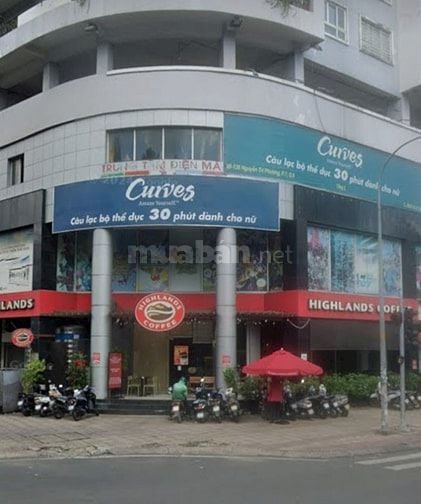 Bán nhà mặt tiền Nguyễn Trãi , P8 , Q5 , sầm uất ngay ngả tư