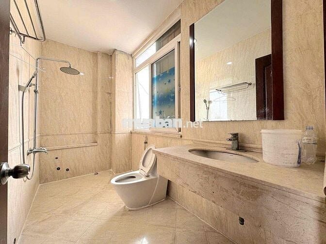 PHÒNG BAN CÔNG, LÁT GỖ CAO CẤP NGAY BV Q12, CVPM