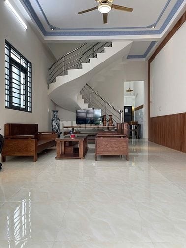 Bán nhà lô góc 2 lầu, 58/1B Trương Văn Thành, Quận 9, 62m2, 3 PN