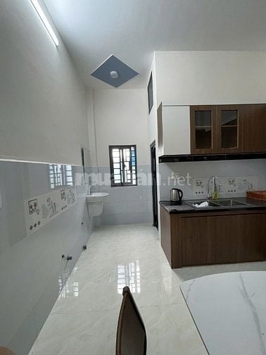 Bán nhà lô góc 2 lầu, 58/1B Trương Văn Thành, Quận 9, 62m2, 3 PN