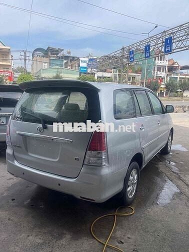Toyota Innova 2010 G Bạc