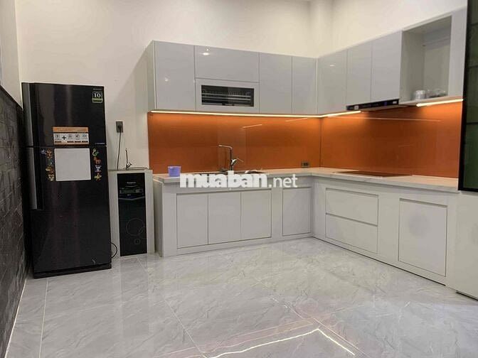 🎄🎄 Nhà 3 tầng đường 7,5m đối diện công viên ,3pn ,full nội thất