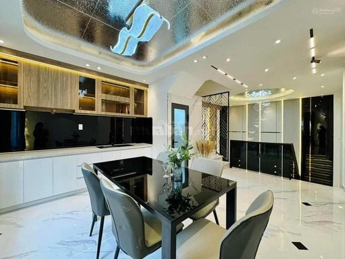 Lên sóng nhà Đ.Trần Khắc Chân P.9 Q.Phú Nhuận giá tốt 4 tỷ 750tr/ 62m2