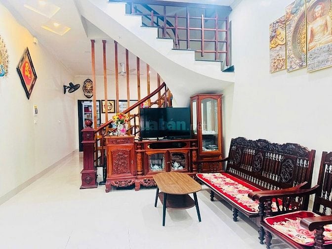 BÁN NHÀ LIỀN KỀ CHÍNH CHỦ 60,8m2 tại Trịnh Văn Bô - Hà Nội