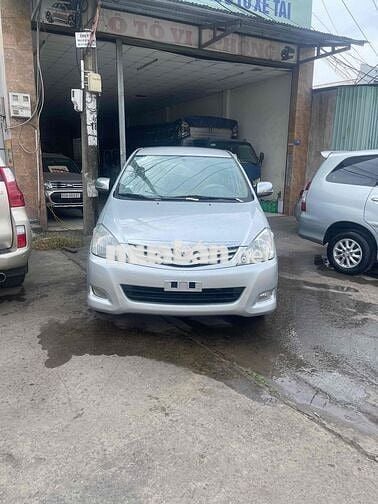 Toyota Innova 2010 G Bạc