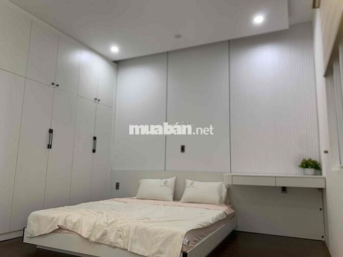 🎄🎄 Nhà 3 tầng đường 7,5m đối diện công viên ,3pn ,full nội thất