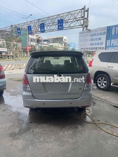 Toyota Innova 2010 G Bạc