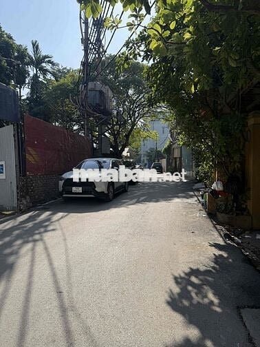 NHÀ ĐẸP QUẢNG AN - Ở NGAY - Ô TÔ ĐỖ CỬA - NGÕ THÔNG - THANG MÁY