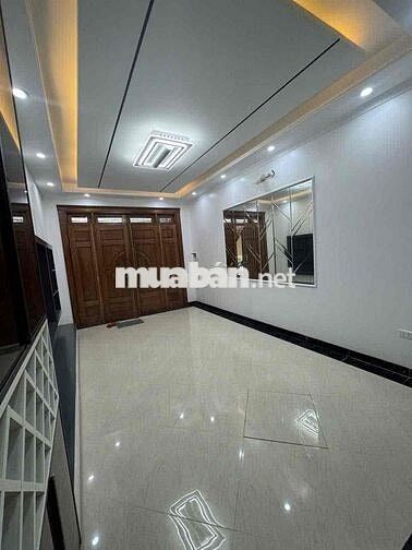 NHÀ ĐẸP QUẢNG AN - Ở NGAY - Ô TÔ ĐỖ CỬA - NGÕ THÔNG - THANG MÁY