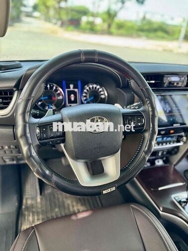 Fortuner 2.7V xăng tự động model 2017 đẹp như mới
