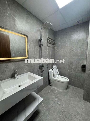 NHÀ ĐẸP QUẢNG AN - Ở NGAY - Ô TÔ ĐỖ CỬA - NGÕ THÔNG - THANG MÁY