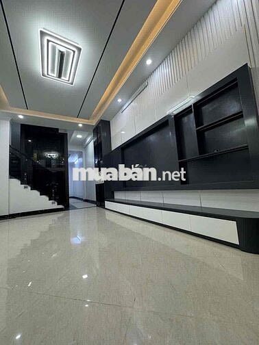 NHÀ ĐẸP QUẢNG AN - Ở NGAY - Ô TÔ ĐỖ CỬA - NGÕ THÔNG - THANG MÁY