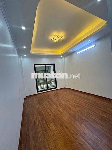 NHÀ ĐẸP QUẢNG AN - Ở NGAY - Ô TÔ ĐỖ CỬA - NGÕ THÔNG - THANG MÁY