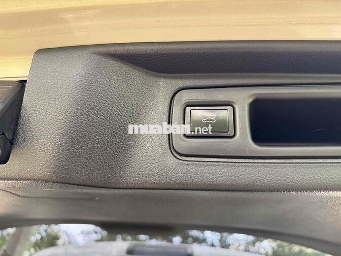 Fortuner 2.7V xăng tự động model 2017 đẹp như mới