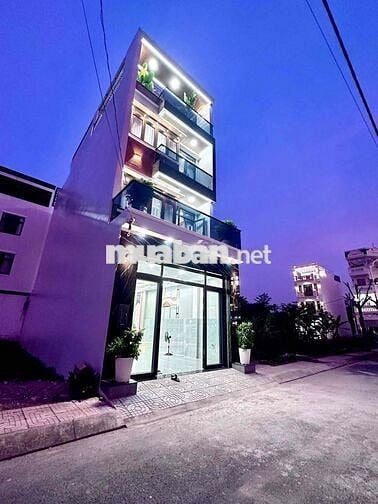 NHÀ ĐẸP GẦN PHÚ MỸ HƯNG QUẬN 7.