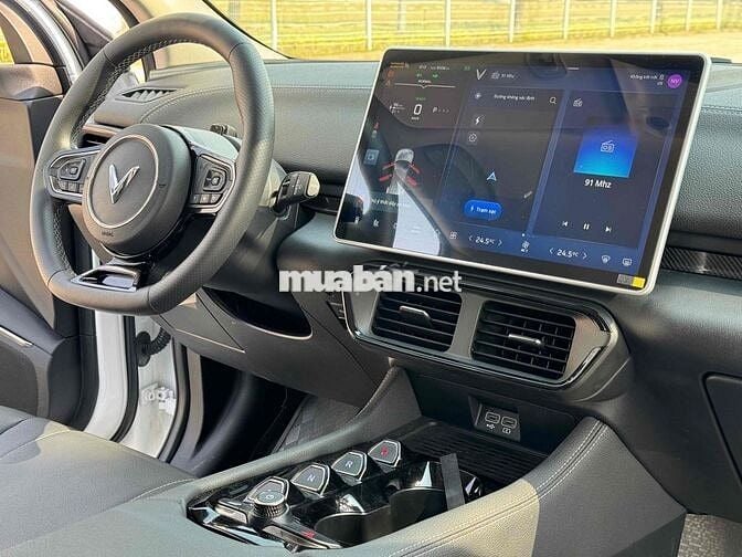 VF8 Eco 2023 Mua Pin Catl siêu lướt 8.000km