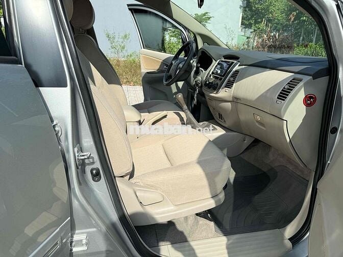 Toyota Innova 2016 2.0E -chuẩn xe gia đình