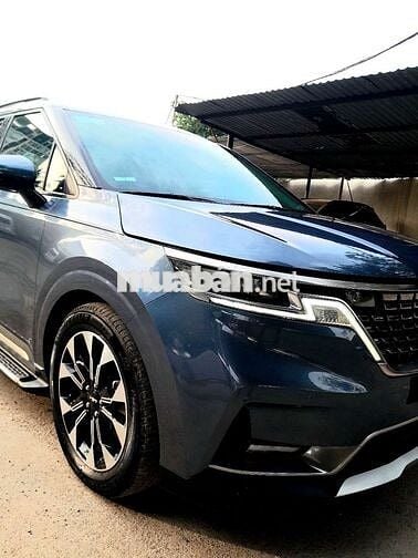 Carnival 2022 2.2D Premium 8 chỗ