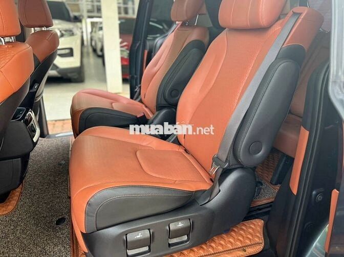 Kia Carnival 2023 Signature 2.2D - 29,000 Km cọp.