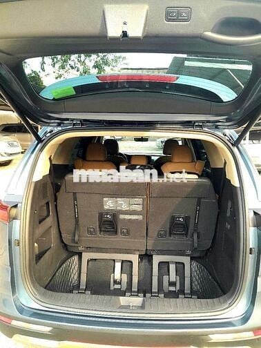 Carnival 2022 2.2D Premium 8 chỗ