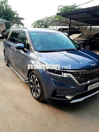 Carnival 2022 2.2D Premium 8 chỗ