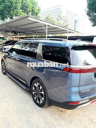 Carnival 2022 2.2D Premium 8 chỗ