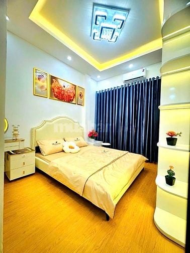 BÁN NHÀ 5 TẦNG FULL NỘI THẤT 33m2, NGAY CẦU VĨNH TUY - GIÁ 6.9 TỶ