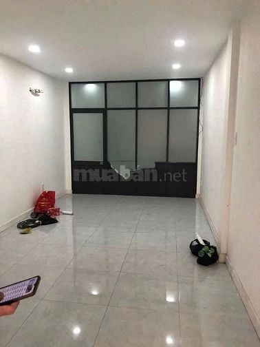  Cho thuê nhà hẻm 3.5m(BG) Ngô Gia Tự, P.9, Q.10 giá 11tr