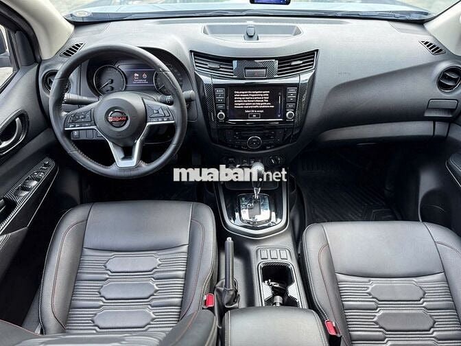 Nissan Navara Pro4X 2023 - Odo lướt