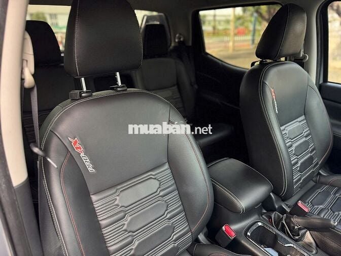 Nissan Navara Pro4X 2023 - Odo lướt