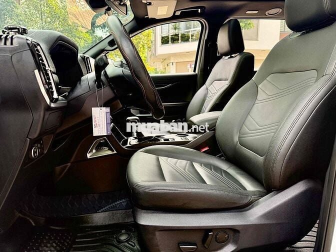 Ford Everest 2024 Titanium 2.0 AT 4x2 - 41000 km