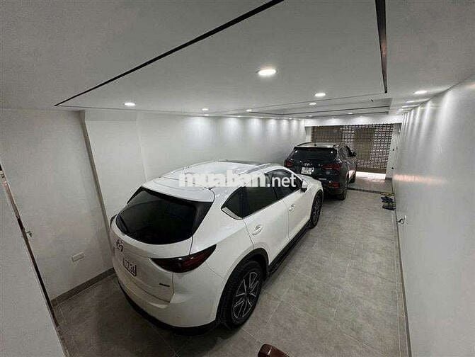 Bán nhà Phố Trạm - mặt phố kinh doanh -ô tô tránh - 7 tầng full đồ