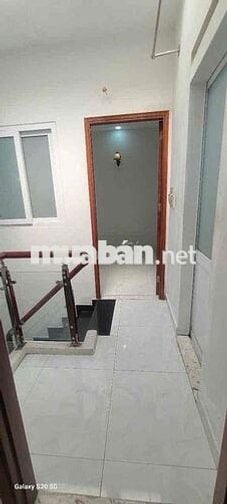 CHO THUÊ NHÀ ĐÚC 2 LẦU CÓ MÁY LẠNH