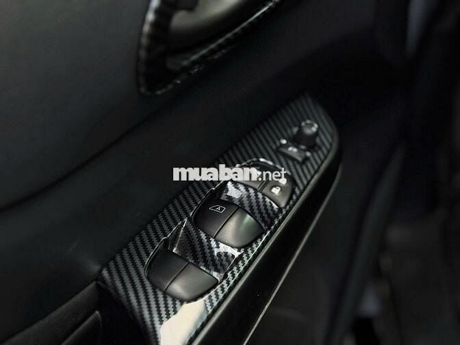 Nissan Navara Pro4X 2023 - Odo lướt