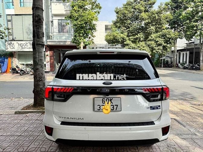 Ford Everest 2024 Titanium 2.0 AT 4x2 - 41000 km