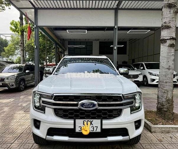Ford Everest 2024 Titanium 2.0 AT 4x2 - 41000 km
