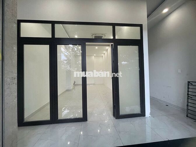 Nguyên lầu cityland cho thuê giá chỉ từ 10tr có thang máy,ban công