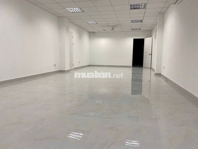 Nguyên lầu cityland cho thuê giá chỉ từ 10tr có thang máy,ban công