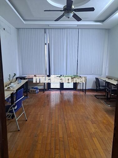 Nhà liền kề ngõ 20 phố Trần Kim Xuyến - Dt 60m2 x 5 tầng mặt tiền 5m