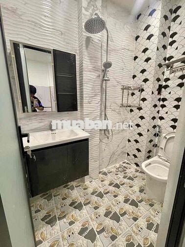 CĂN HỘ CAO CẤP FULL NỘI THẤT NGAY CÔNG VIÊN LÀNG HOA