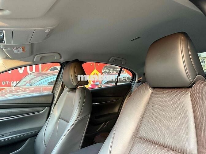 Mazda 3 2024 1.5L Luxury - 19000 km siêu lướt
